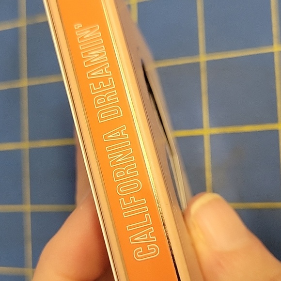 The Crème Shop PCH Powder Bronzer California Dream 7g New In Box - Picture 3 of 3